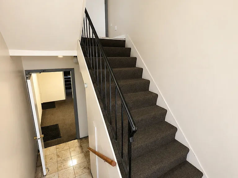 1124 Dunlop Ave #2C — Photo 6