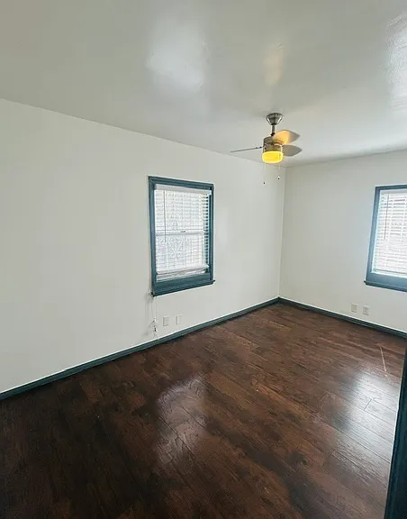 1323 E 108th St — Photo 5