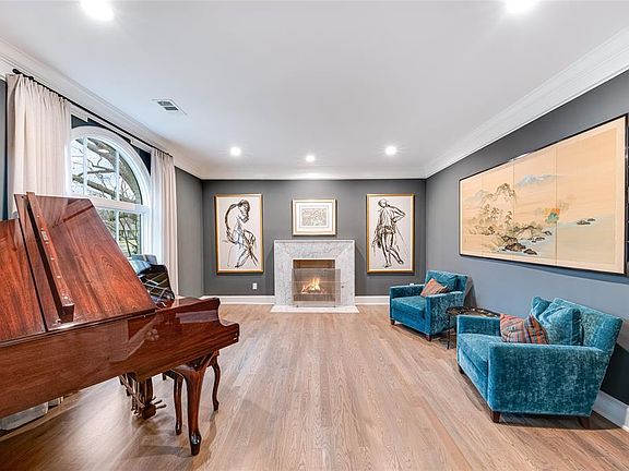 3rd image of 6706 Stefani Dr
