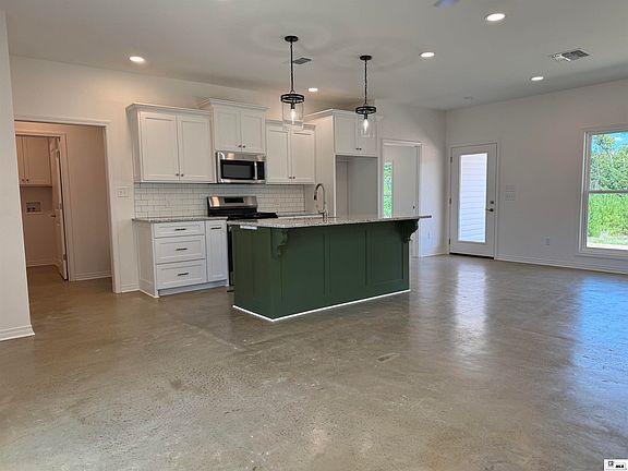 5th image of 2904 Sequoia Ave