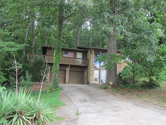 2nd image of 405 Nottingham Dr