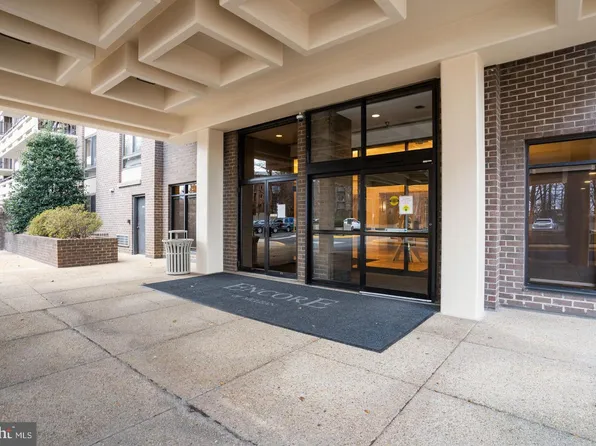 1808 Old Meadow Rd APT 601, Mc Lean, VA 22102