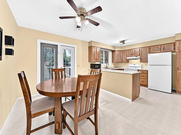 5th image of 4008 46th St SW
