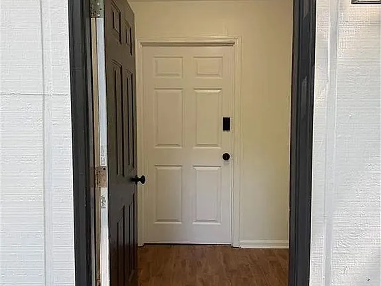 721 Wedgewood Dr #B — Photo 19