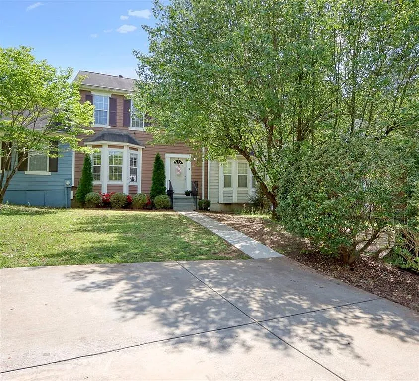 1406 Shiloh Way NW — Photo 3