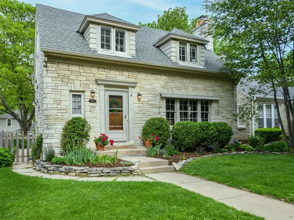 2733 Lefeber AVENUE, Wauwatosa, WI 53210