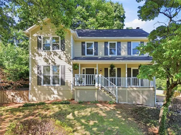 481 Springs End Ln NE, Marietta, GA 30068