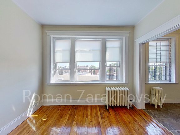 5th image of 238 Kelton St #8