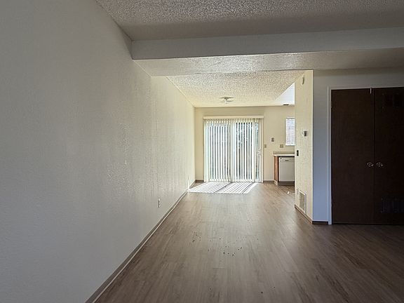 3rd image of 2214 Myrtle Ave #G