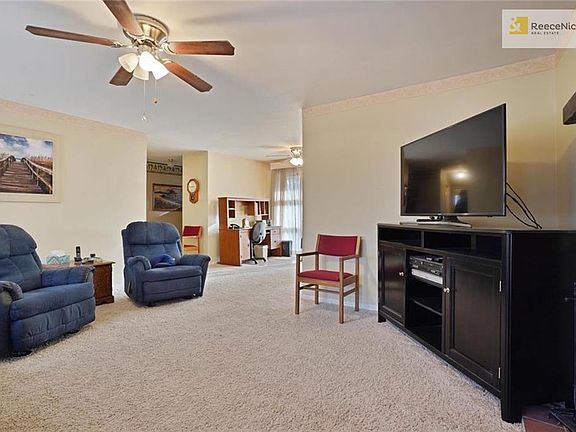 Second view of Great room looking back towards front door and hallway.
