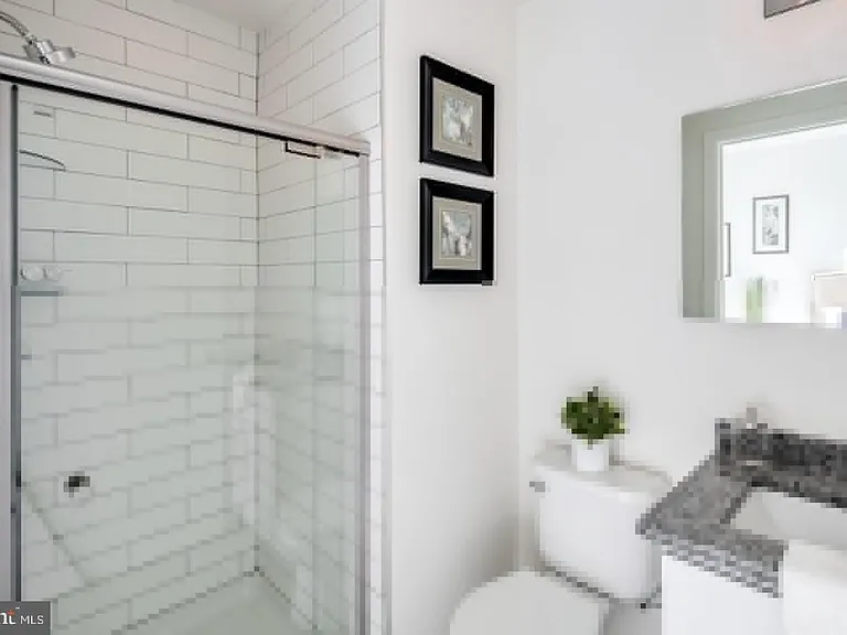 2617 W Girard Ave #4C — Photo 4
