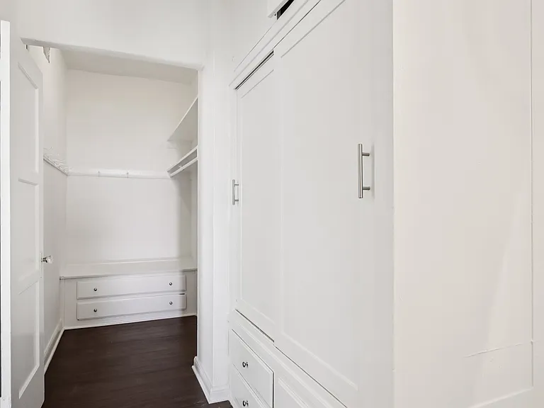 Linda Vista Apartments — Photo 26