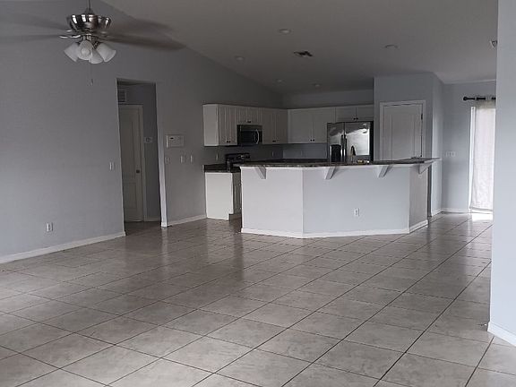 3rd image of 3411 32nd St SW