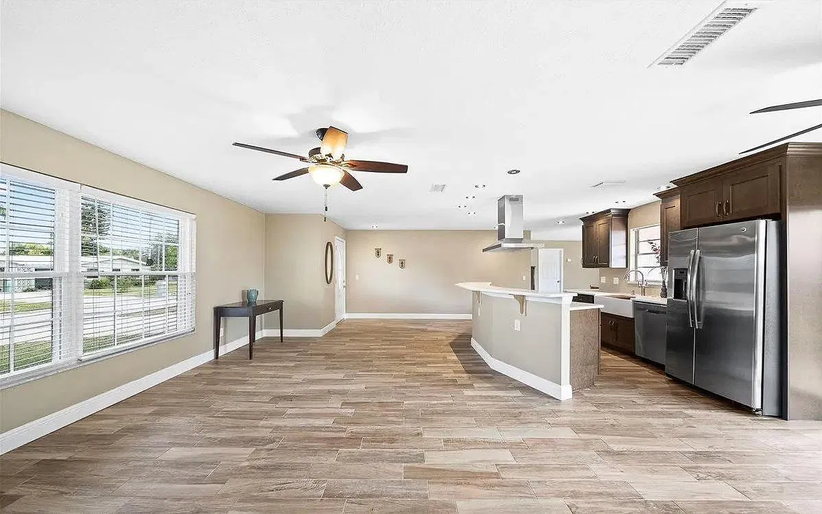 4 bed, 1834 sqft, $2,800 — Photo 3
