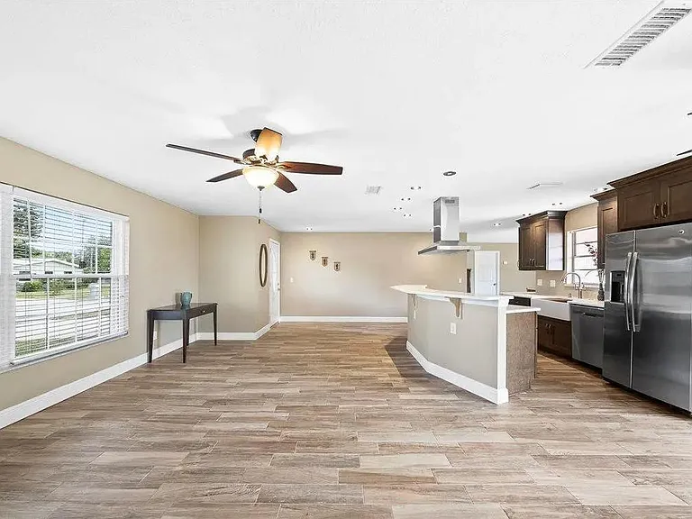 1485 Morgan Dr — Photo 3