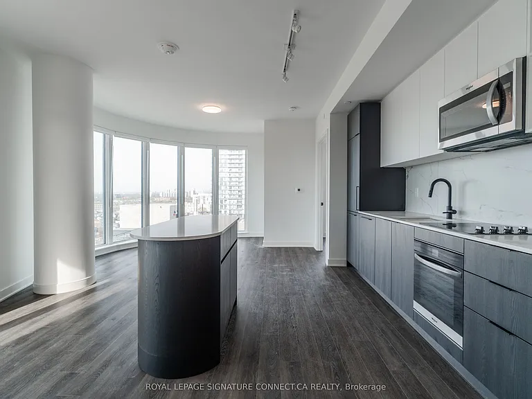 1185 Dupont St #1210 — Photo 10