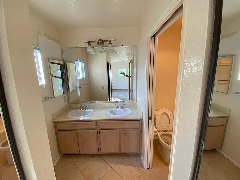 Bedroom 1: bathroom sinks
