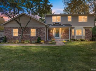 38556 Shana Dr, Clinton Township, MI 48036