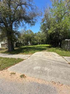 1000 W Yonge St, Pensacola, FL, 32501