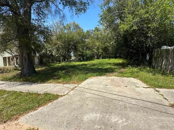 1000 W Yonge St, Pensacola, FL 32501