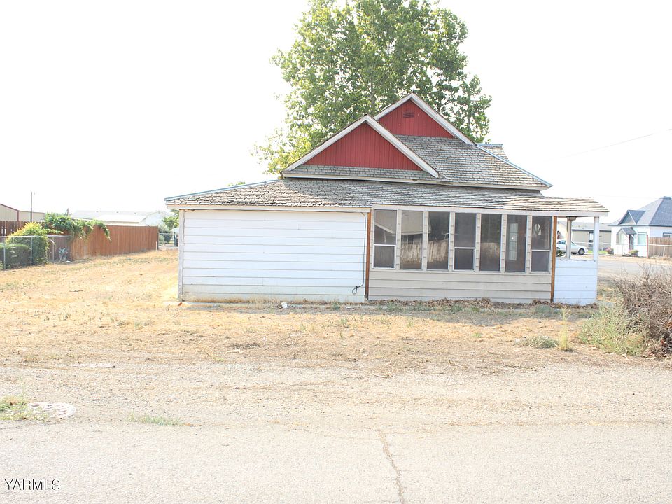 229 2nd Ave, Mabton, WA 98935 Zillow