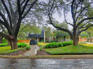 110 Irongate Rd, Castle Hills, TX 78213