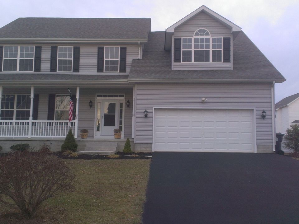 1st image of 3 Fairway St