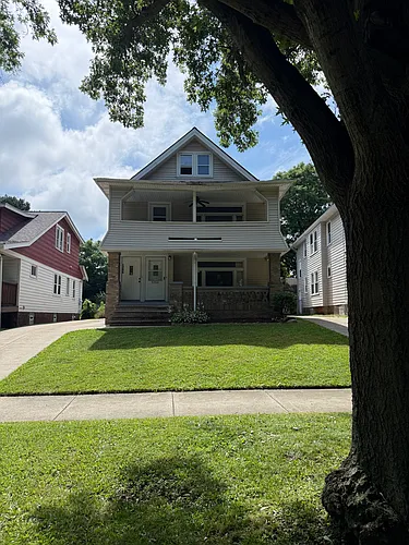 3264 W 130th St Photo 1