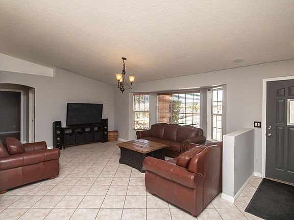 4th image of 4170 Trotwood Dr