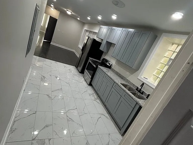 7730 S Cornell Ave #3 — Photo 6
