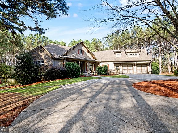 3rd image of 771 Goza Rd