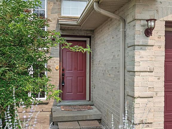 4th image of 828 Michael Dr