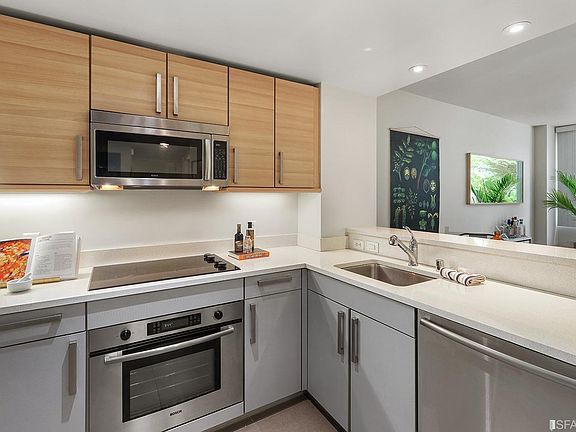 3rd image of 555 4th St Unit 428