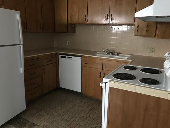 4th image of 6504 4th Ave NE APT 1