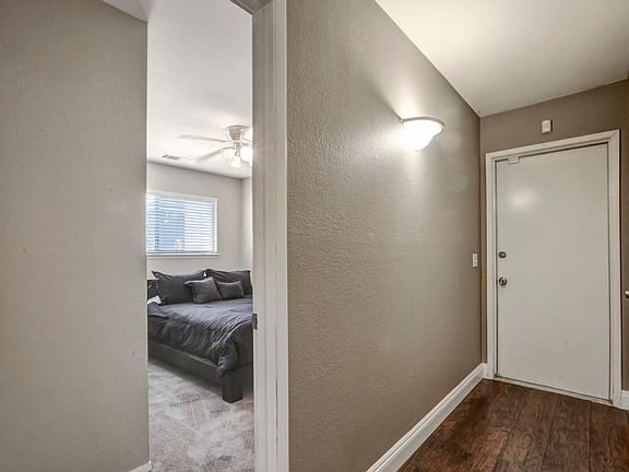 4th image of 3344 W La Vida Ave
