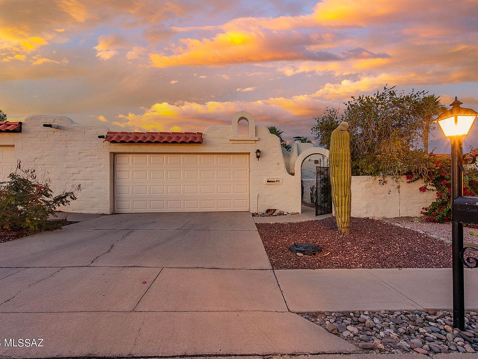 1st image of 812 W Calle Del Regalo