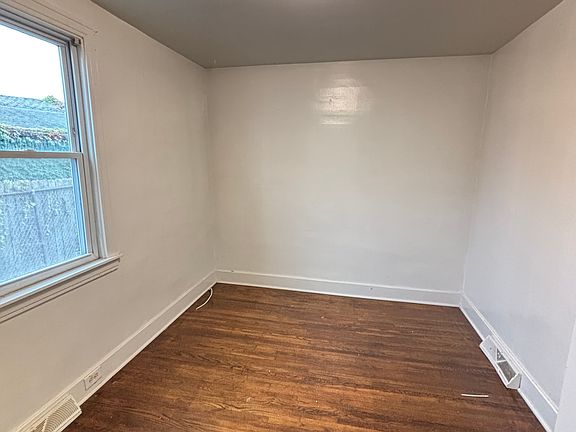 5th image of 872 West Ave APT 1