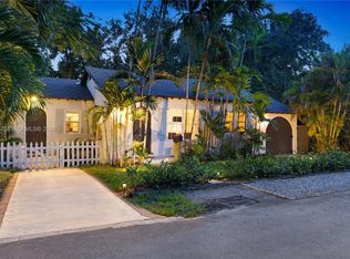 Acadia Sub-Historicbayside, Miami, FL 33138