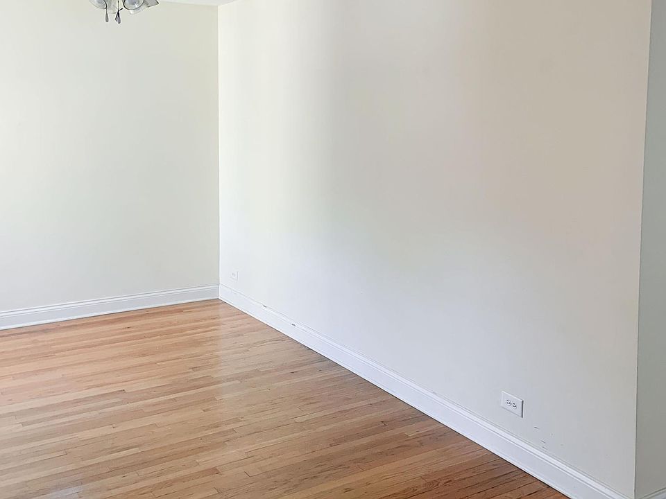 1st image of 5206 N Leavitt St #3