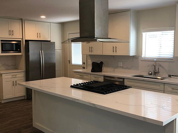 2nd image of 4548-50 48th St