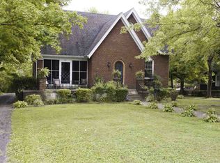 204 Hopkinsville St, Greenville, KY 42345