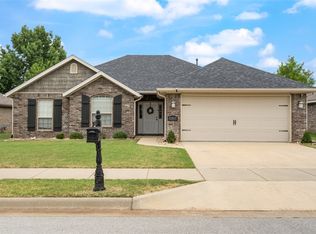 2307 W Margaret St, Rogers, AR 72756