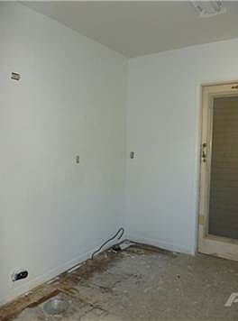 3rd image of 51 NE 99th St