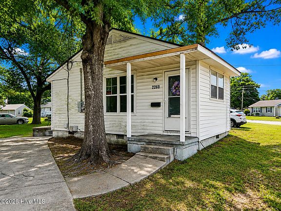 2nd image of 2258-2260 Onslow Drive