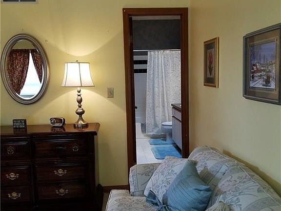 5th image of 4054 Saint Andrews Ct APT 5