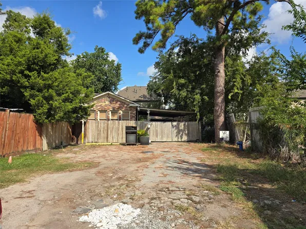 938 Lehman St, Houston, TX 77018