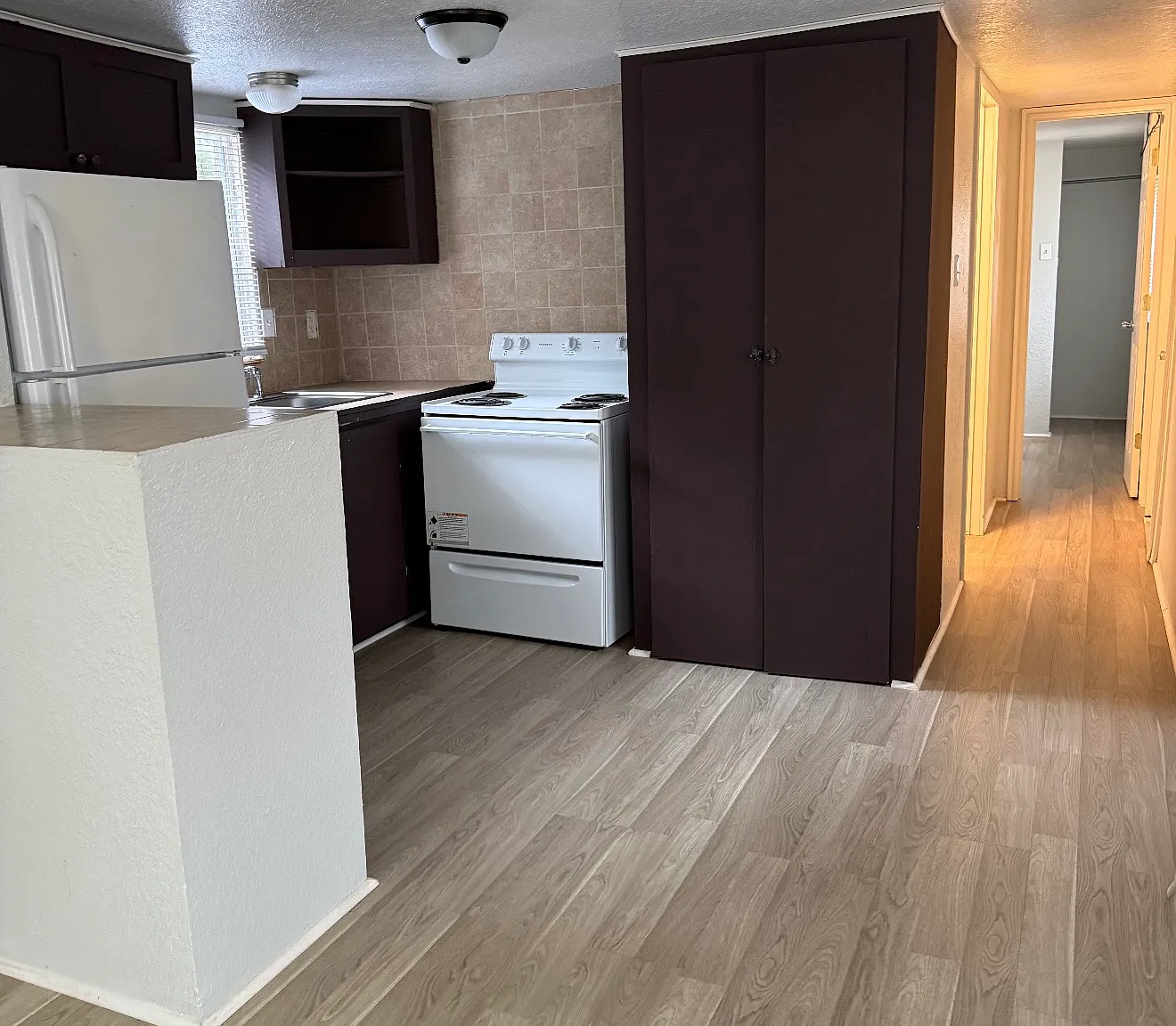 11294 Cedar Dr — Photo 2