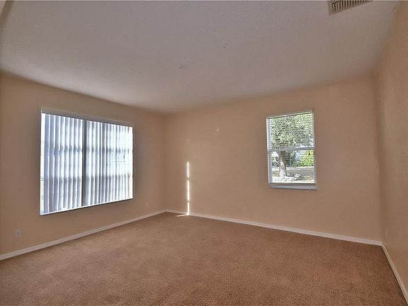 5th image of 273 Brookshire Dr