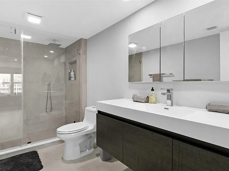 3900 Galt Ocean Dr #2114 — Photo 17