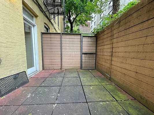 Rented by Douglas Elliman | media 21